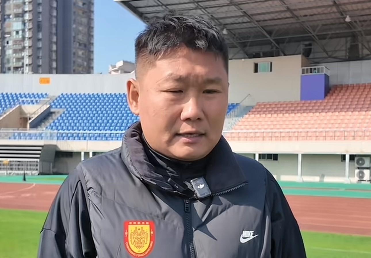 刘建业谈目标:希望在立足中超的基础上,有更多年轻人站出来