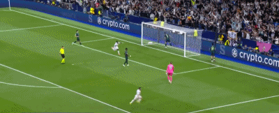 开云体育-这庆祝打几分?巴尔韦德三次庆祝:捶胸挥拳、指队友、拥抱队友